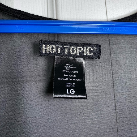 FLOWY SKULL SHIRT (L) - Picture 5 of 5